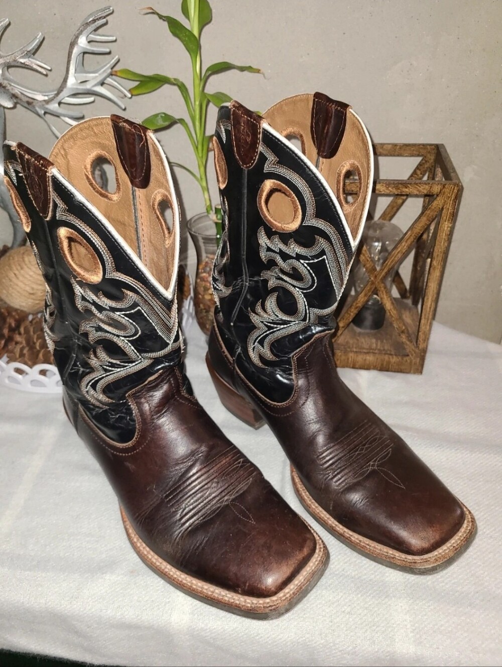 Ariat Brown Foot with Black Embroidered Shaft Western Boots Size 10.5D